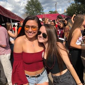 Meet your Posher, Maggie